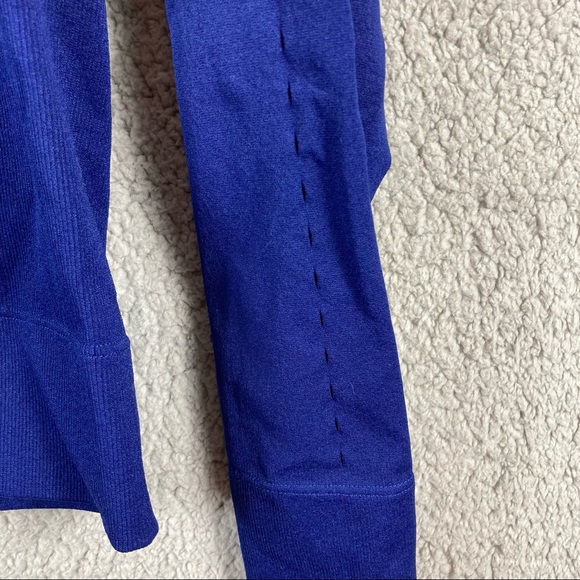 Fabletics Cropped Jacket - Picture 9 of 11